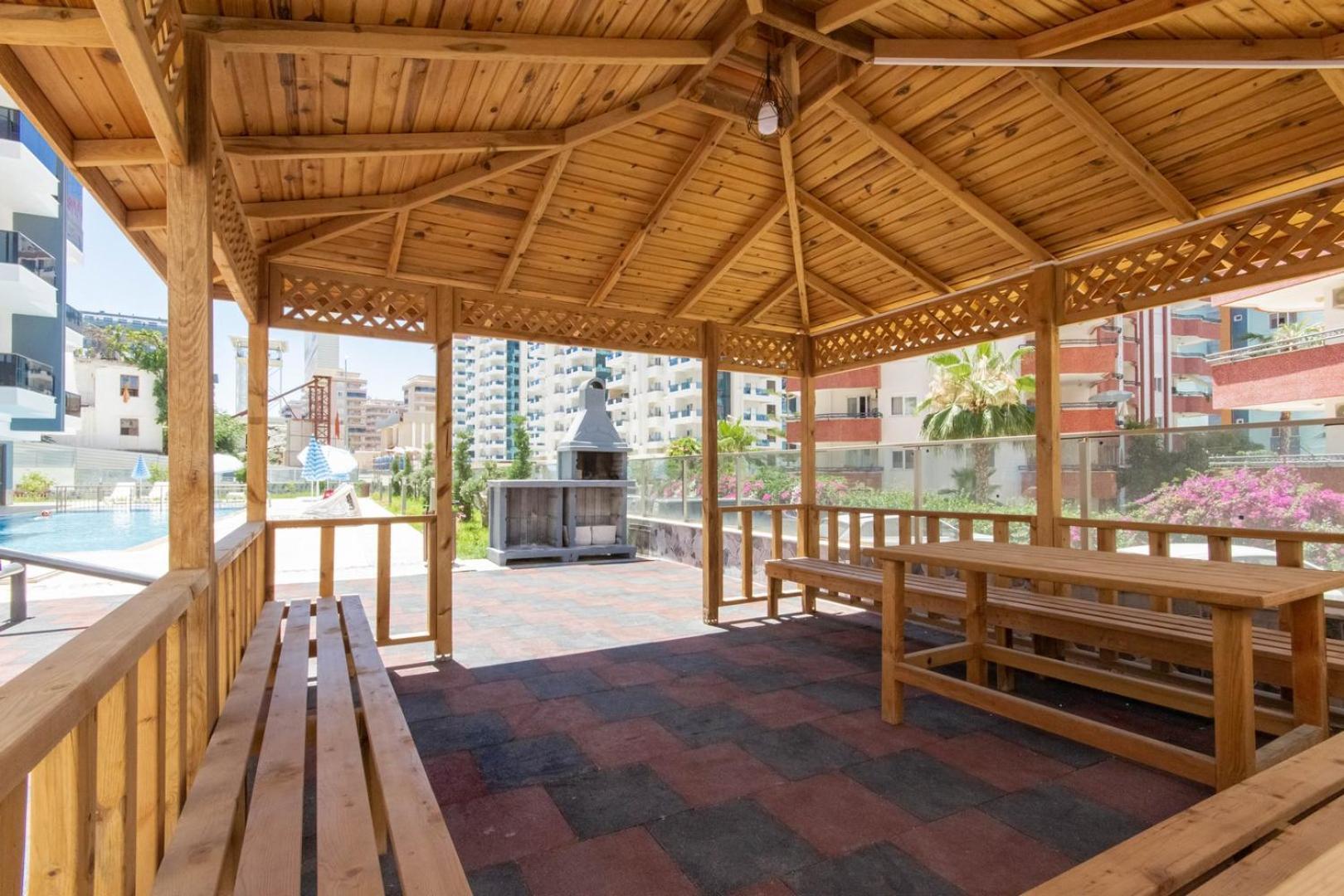 Gokgur 2-bedroom For Rent, 400 Meters From The Sea, Mahmutlar,